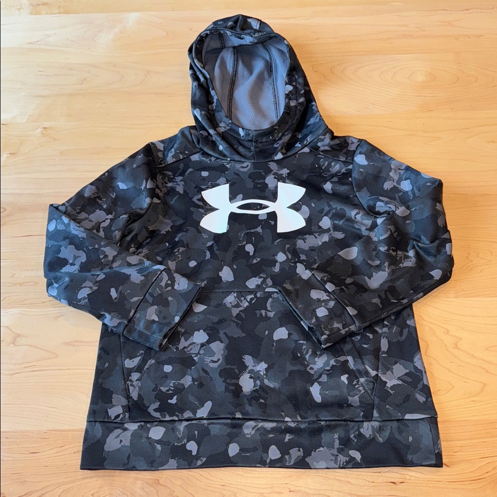 Under Armour Fleece Hoodie in Black Camo Print Youth Small